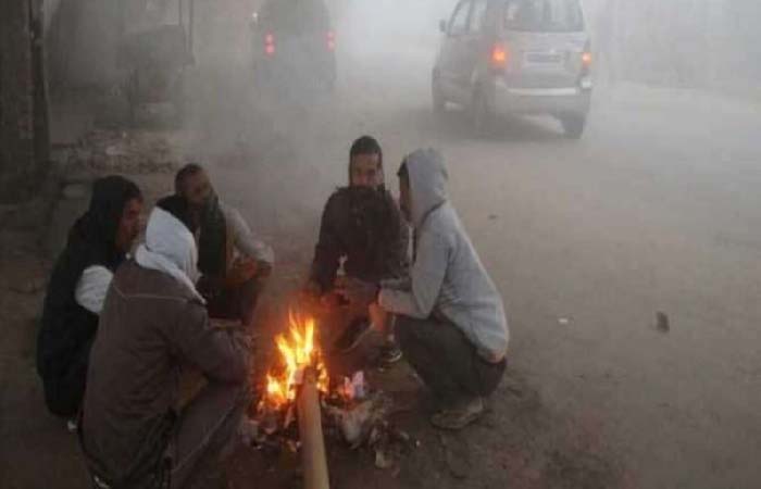छत्तीसगढ़ में कड़ाके की ठंड, कई जिलों में शीतलहर की चेतावनी, रायपुर का तापमान 12 डिग्री से नीचे CG Weather Update