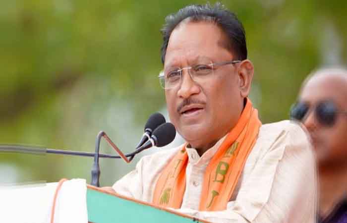 दीक्षांत समारोह के लिए रवाना हुए सीएम साय, बीजापुर मुठभेड़ पर बोले- जवानों का बलिदान हमेशा अमर रहेगा CM साय की बड़ी घोषणा: प्रदेश में बुजुर्गों के लिए बनेंगे ‘सियान गुड़ी’, रायपुर समेत इन जगहों में बनेंगे आलीशान वृद्धाश्रम