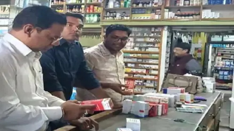 रायगढ़: खरसिया में मेडिकल स्टोरों पर बिना पर्ची नशीली दवाएं बेचने का मामला, दो दुकानों को नोटिस