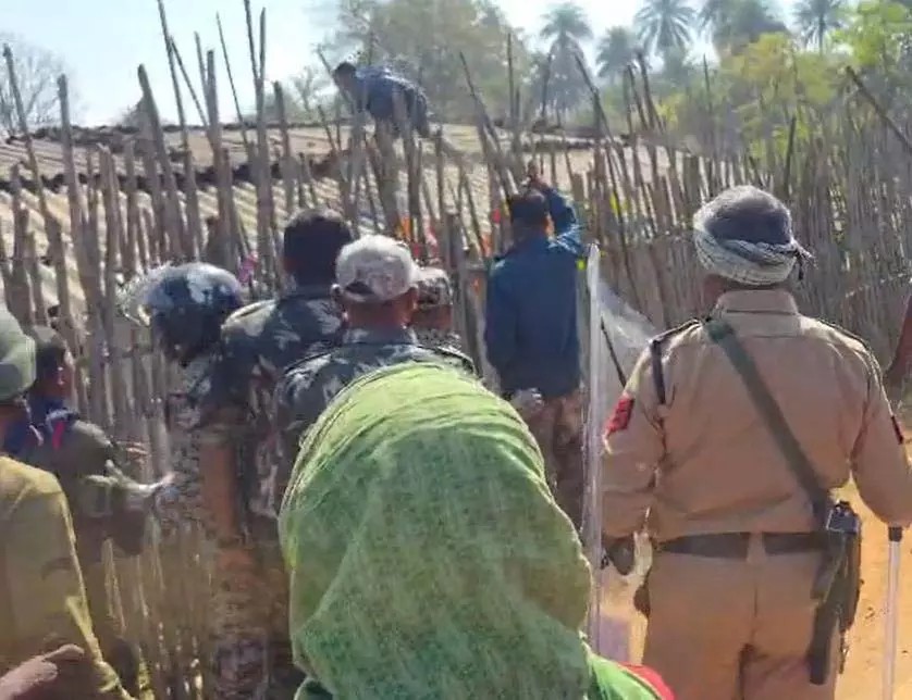 कांकेर में फिर धर्मांतरण को लेकर हिंसक तोड़फोड़, पुलिस ने बढ़ाई सुरक्षा