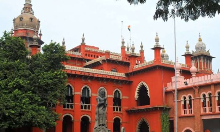 दीप प्रज्वलन विवाद में जस्टिस स्वामीनाथन के समर्थन में 36 पूर्व न्यायाधीश, महाभियोग नोटिस की निंदा
