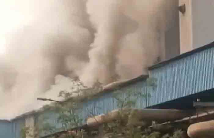 भिलाई स्टील प्लांट में बड़ा हादसा: STG यूनिट में गैस लाइन फटने से लगी भीषण आग भिलाई स्टील प्लांट में बड़ा हादसा: STG यूनिट में गैस लाइन फटने से लगी भीषण आग