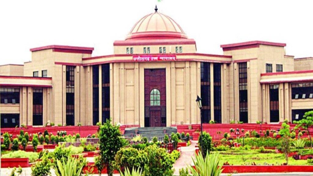शराब घोटाला: सौम्या चौरसिया को हाईकोर्ट से बड़ा झटका, अग्रिम जमानत याचिका खारिज